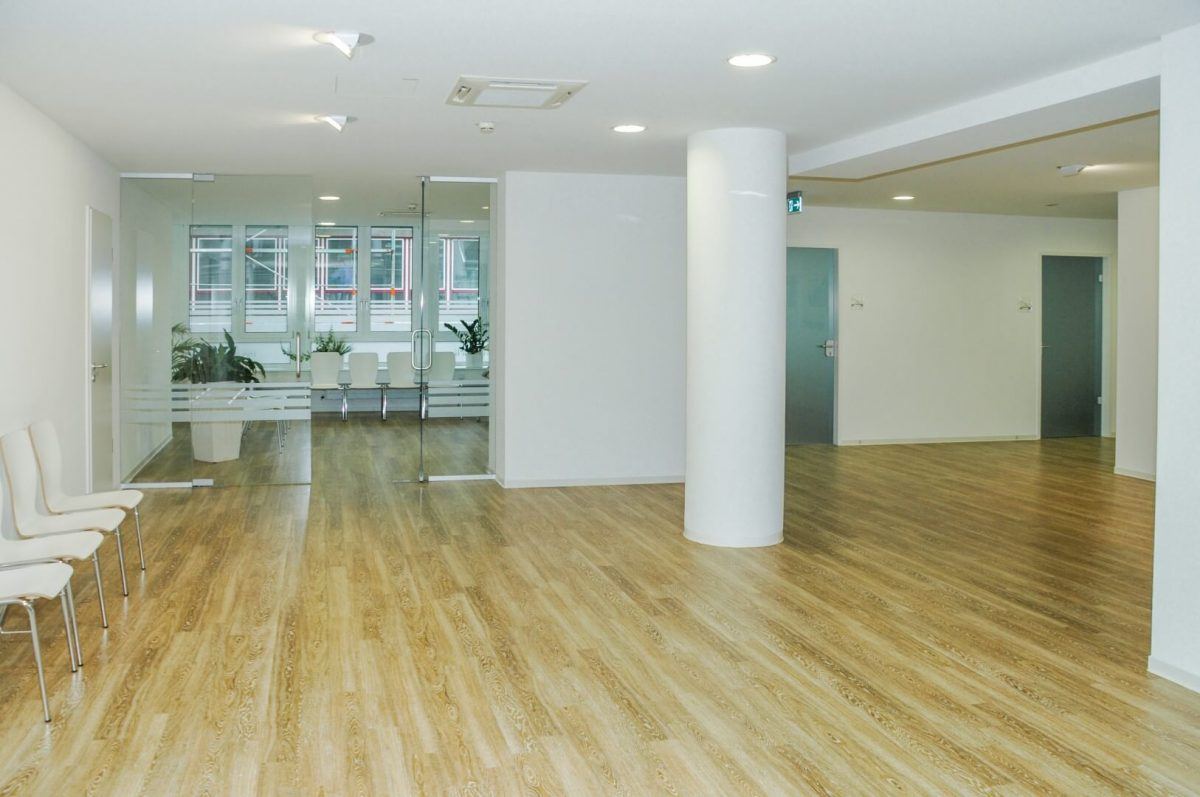 Wartebereich (Large)